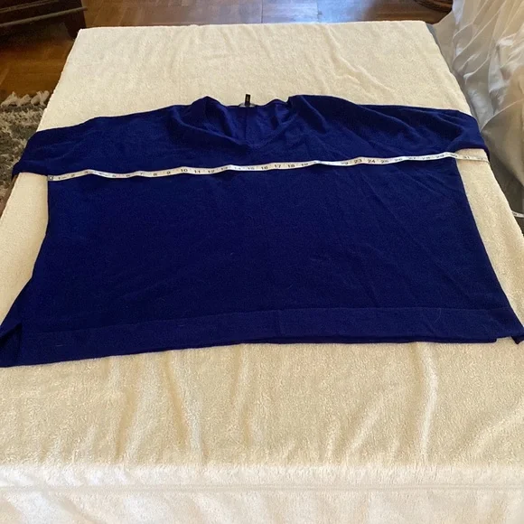 Eileen Fisher from Neiman’s gorgeous blue merino wool blend oversized sweater. - Picture 12 of 12